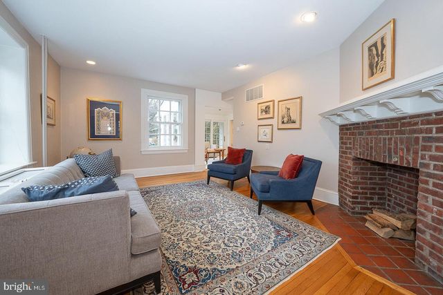 214 KENT RD, Ardmore, PA 19003