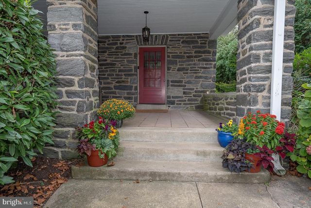 214 KENT RD, Ardmore, PA 19003