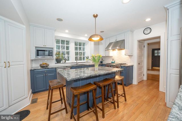 214 KENT RD, Ardmore, PA 19003