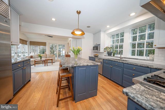 214 KENT RD, Ardmore, PA 19003