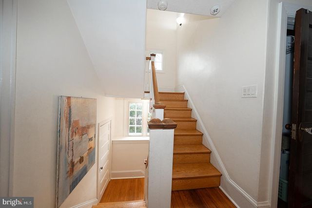 214 KENT RD, Ardmore, PA 19003