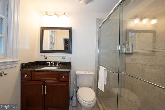 214 KENT RD, Ardmore, PA 19003