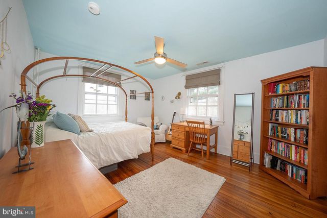 214 KENT RD, Ardmore, PA 19003