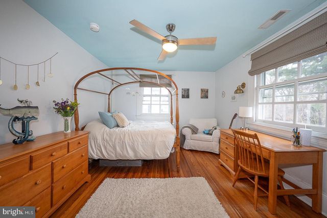 214 KENT RD, Ardmore, PA 19003