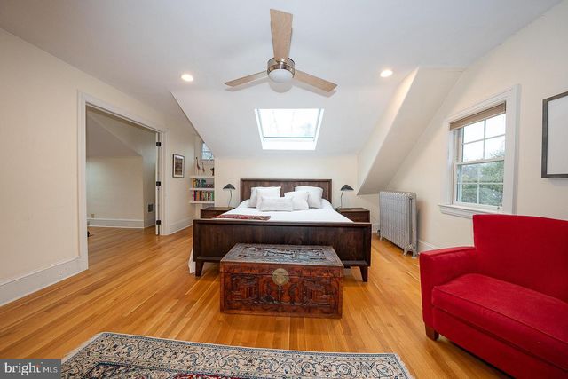 214 KENT RD, Ardmore, PA 19003