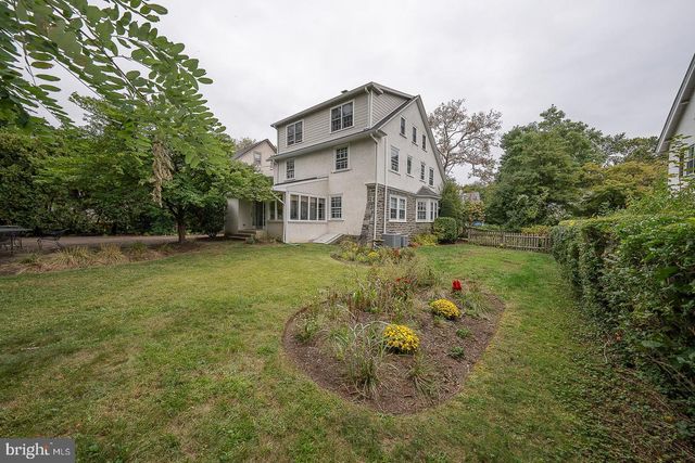 214 KENT RD, Ardmore, PA 19003