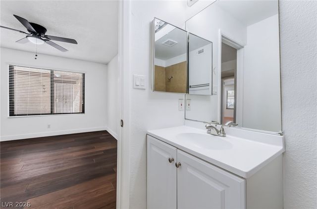 4361 Gannet Circle 159, Las Vegas, NV 89103