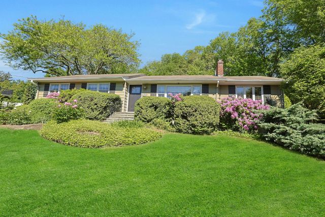 611 Gateway Avenue, Valley Cottage, NY 10989