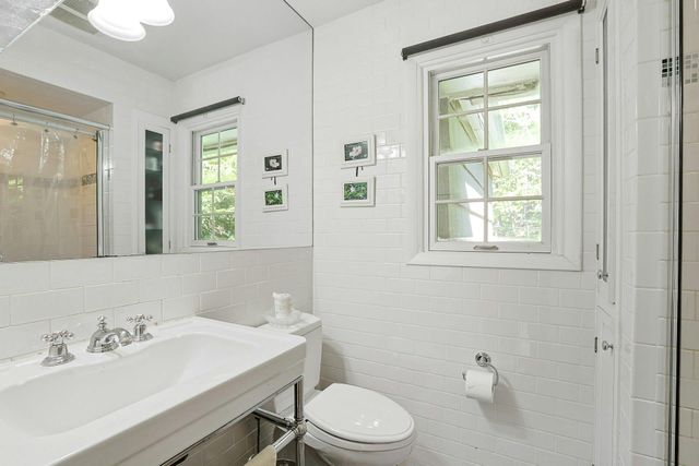 611 Gateway Avenue, Valley Cottage, NY 10989