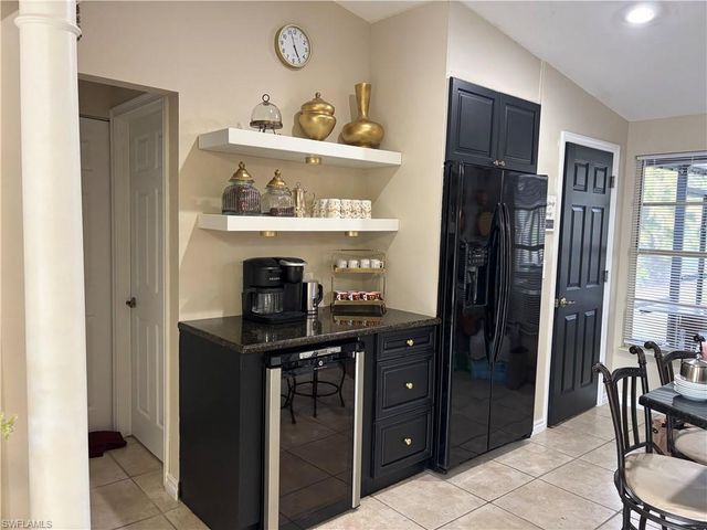 1156 Oakes BLVD, Naples, FL 34119