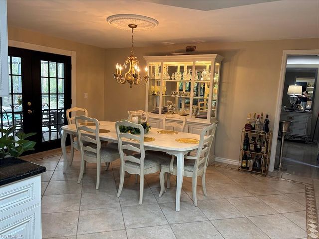 1156 Oakes BLVD, Naples, FL 34119