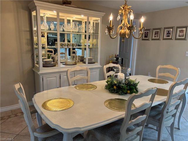 1156 Oakes BLVD, Naples, FL 34119