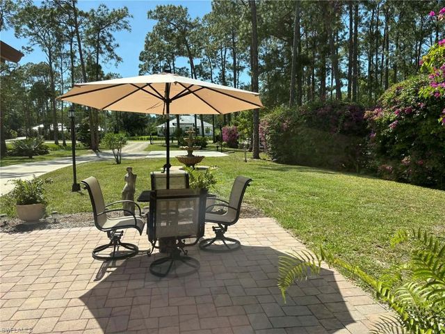 1156 Oakes BLVD, Naples, FL 34119