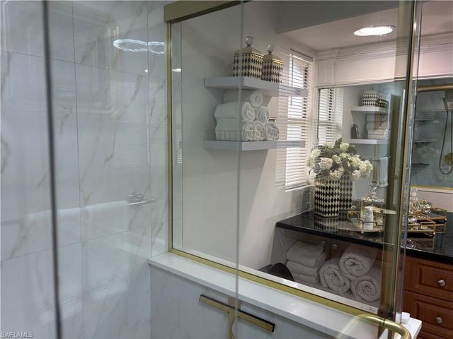 1156 Oakes BLVD, Naples, FL 34119