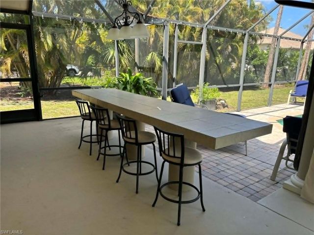 1156 Oakes BLVD, Naples, FL 34119