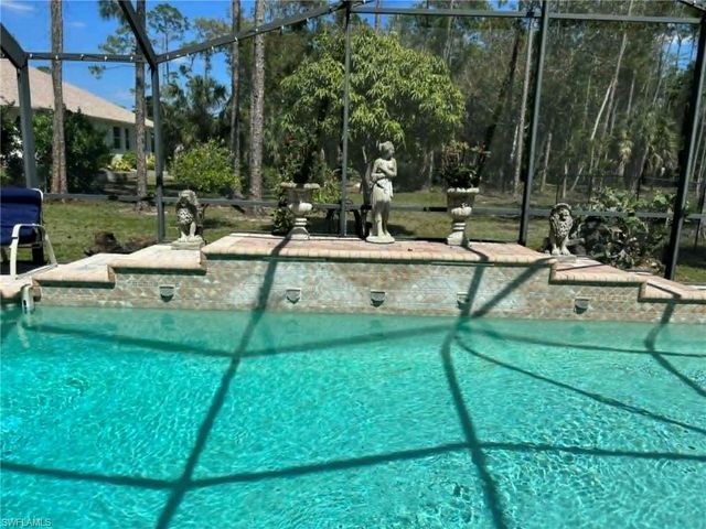 1156 Oakes BLVD, Naples, FL 34119