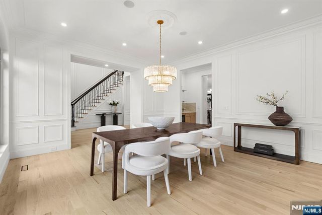 16 Old Farms Road, Saddle River, NJ 07458