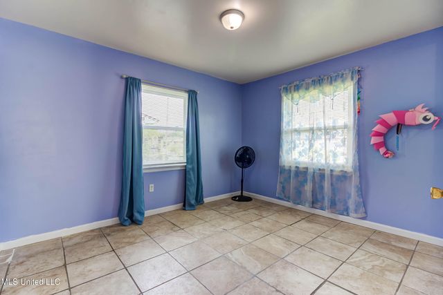 79 Holly Circle, Gulfport, MS 39501