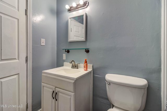 79 Holly Circle, Gulfport, MS 39501