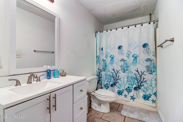 79 Holly Circle, Gulfport, MS 39501