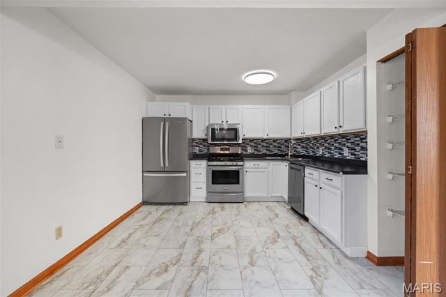 5957 Horton Place, St Louis, MO 63112