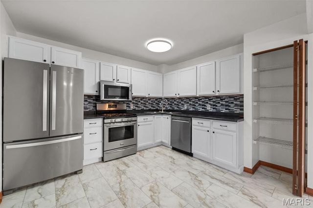5957 Horton Place, St Louis, MO 63112