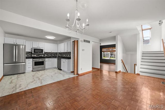 5957 Horton Place, St Louis, MO 63112