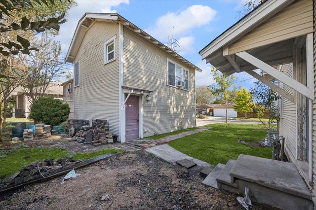 1103 W Cottage Street, Houston, TX 77009