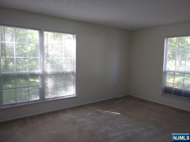 143 Raintree Lane, Mahwah, NJ 07430