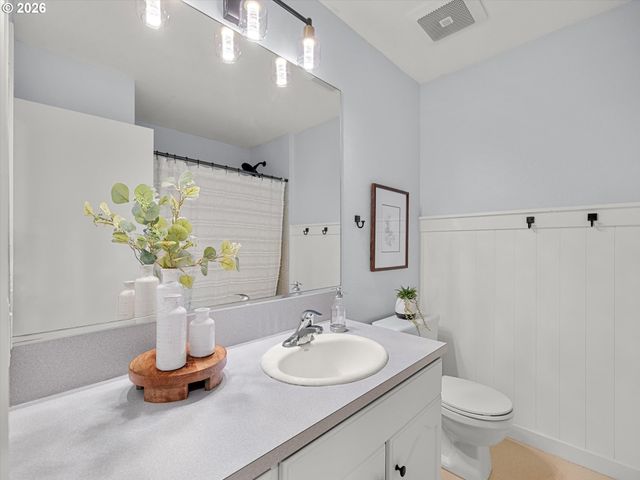 8655 Sw COMANCHE Way, Tualatin, OR 97062