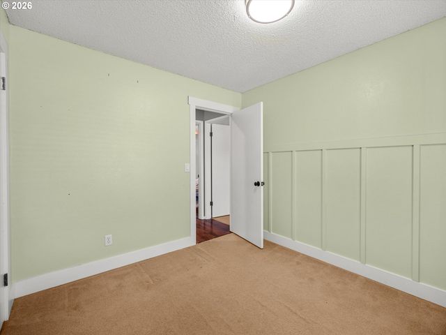 8655 Sw COMANCHE Way, Tualatin, OR 97062