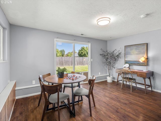 8655 Sw COMANCHE Way, Tualatin, OR 97062