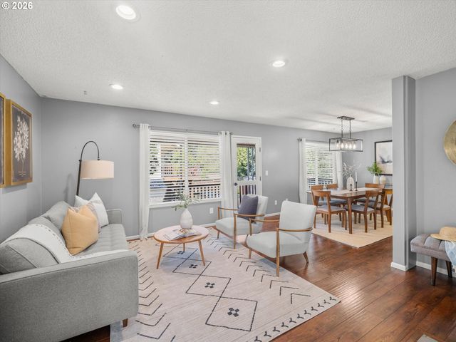 8655 Sw COMANCHE Way, Tualatin, OR 97062