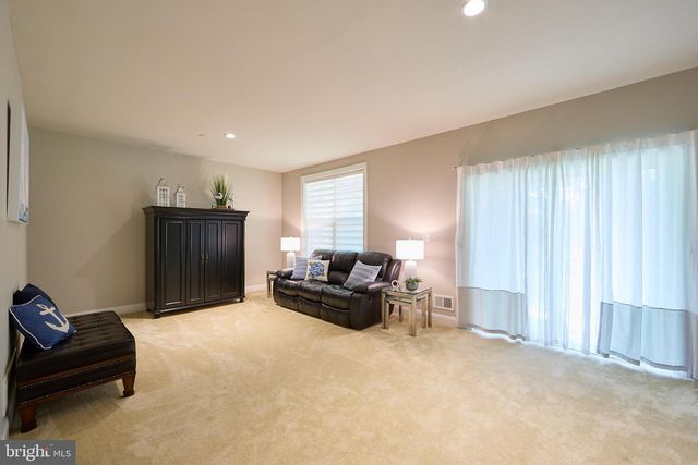 55 LILA LN, Downingtown, PA 19335