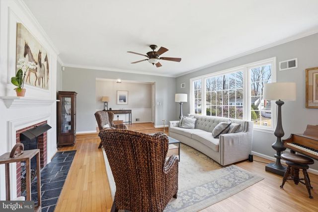 9104 VOLUNTEER DR, Alexandria, VA 22309