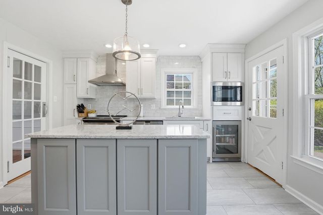 9104 VOLUNTEER DR, Alexandria, VA 22309