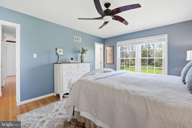 9104 VOLUNTEER DR, Alexandria, VA 22309