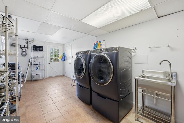 9104 VOLUNTEER DR, Alexandria, VA 22309