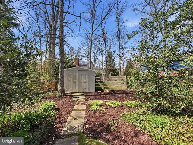 9104 VOLUNTEER DR, Alexandria, VA 22309