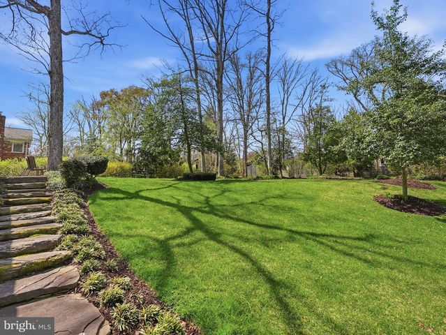 9104 VOLUNTEER DR, Alexandria, VA 22309