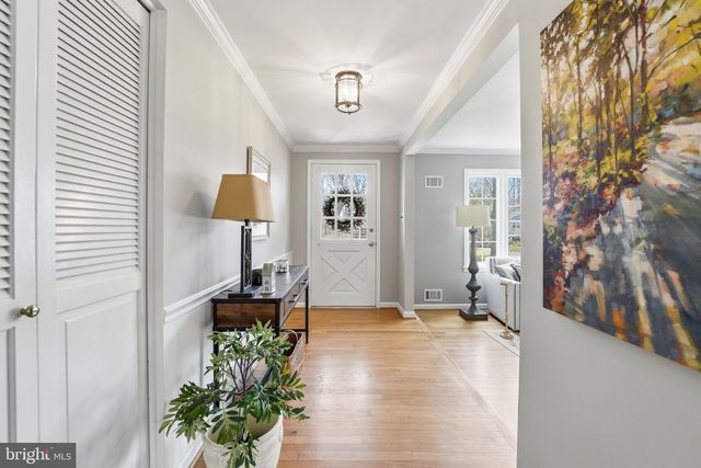 9104 VOLUNTEER DR, Alexandria, VA 22309