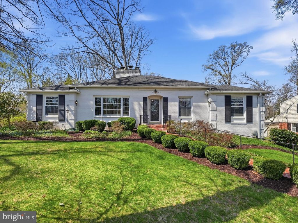 9104 VOLUNTEER DR, Alexandria, VA 22309