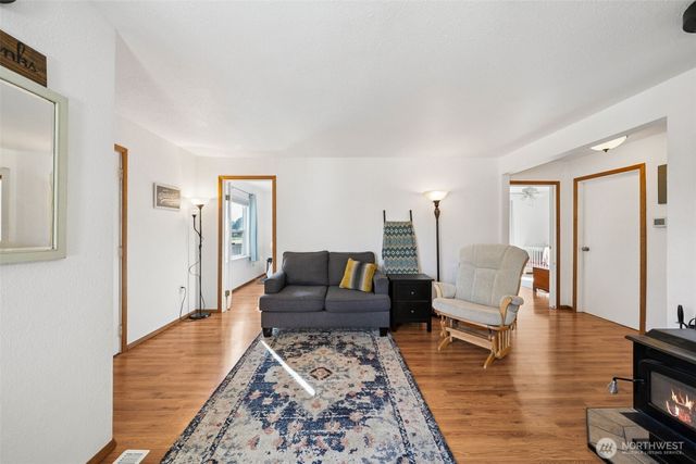 133 S Naches Street, Buckley, WA 98321