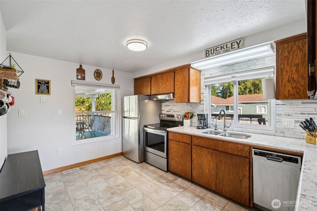 133 S Naches Street, Buckley, WA 98321