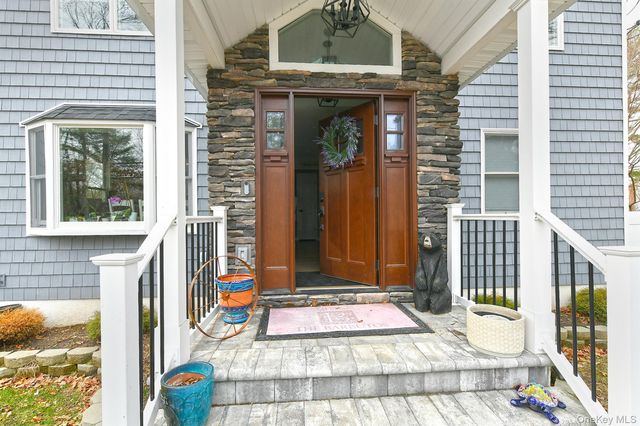 2457 New York Avenue, Melville, NY 11747