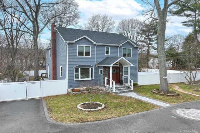 2457 New York Avenue, Melville, NY 11747