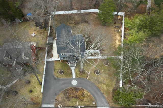 2457 New York Avenue, Melville, NY 11747