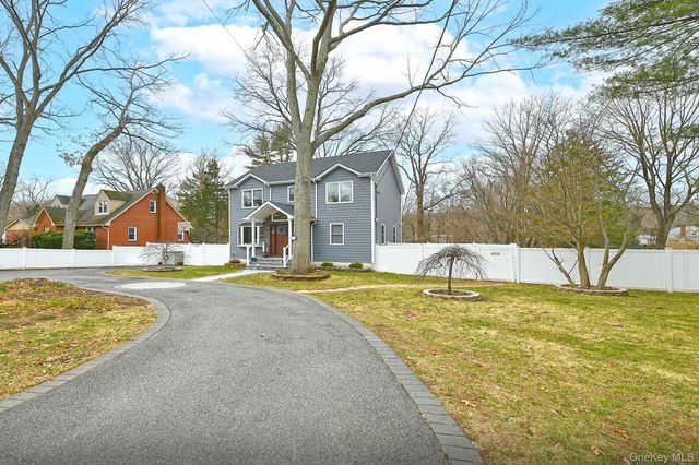 2457 New York Avenue, Melville, NY 11747