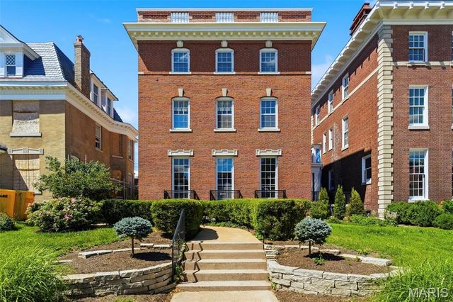5257 Westminster Place, St Louis, MO 63108