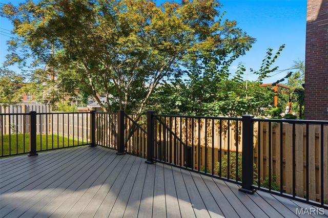 5257 Westminster Place, St Louis, MO 63108